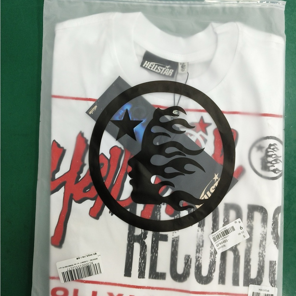 Hellstar White Graphic Men's Tee